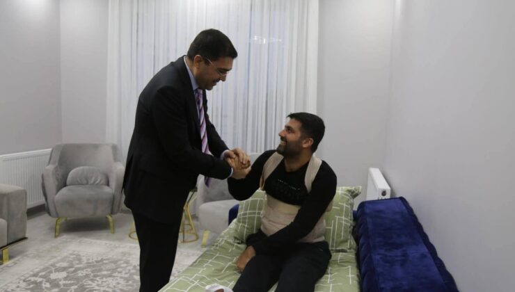 Meslektaşlık Birlikte Yara, Birlikte Şifadır